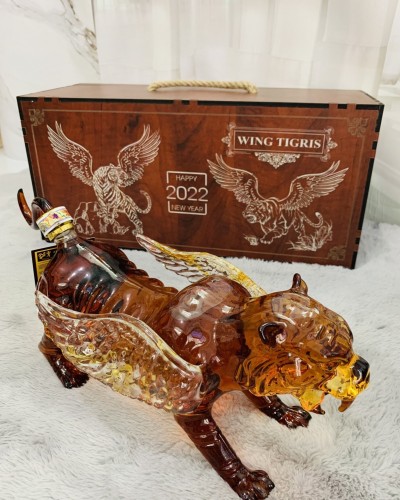 RƯỢU BRANDY HỔ TUYẾT